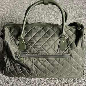 BNWT ULTA BEAUTY Quilted Olive Green Tote Bag w/lots of storage space & pockets!